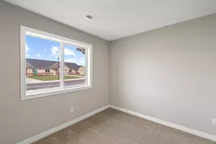 5401 Volterra Dr, Monroe, MI 48161 - Photo 11