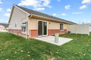 5401 Volterra Dr, Monroe, MI 48161 - Photo 3