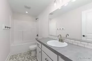 5561 Canal Ave SW, Wyoming, MI 49418 - Photo 19