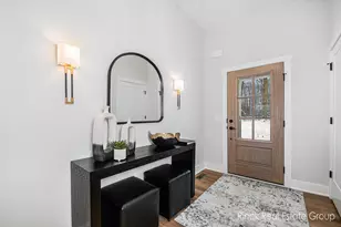 8422 Ravinewood Dr, Jenison, MI 49428 - Photo 31