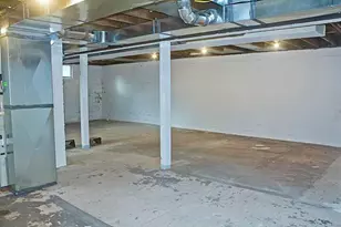 307 New York Ave, Dowagiac, MI 49047 - Photo 25