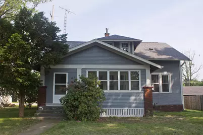 307 New York Avenue, Dowagiac, MI 49047 - Photo 1