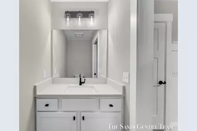 5128 Henry Street, Norton Shores, MI 49441 - Photo 37