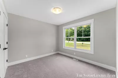 5128 Henry Street, Norton Shores, MI 49441 - Photo 21