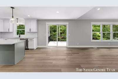 5128 Henry Street, Norton Shores, MI 49441 - Photo 11