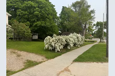 313 W 6th Street, Evart, MI 49631 - Photo 33