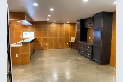 30 E Montgomery Street, Hillsdale, MI 49242 - Photo 11