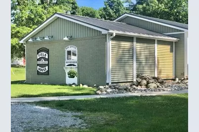 30 E Montgomery Street, Hillsdale, MI 49242 - Photo 5