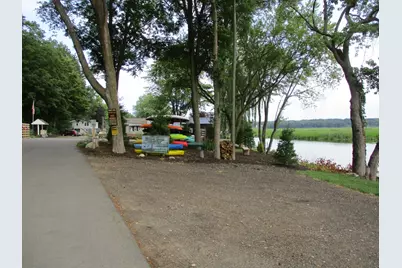 6236 Arrowhead Drive #31, Fennville, MI 49408 - Photo 5