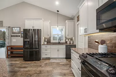 21889 Hilltop Circle, Stanwood, MI 49346 - Photo 13