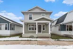 2105 Willard Ave SE, Grand Rapids, MI 49507 - Photo 1