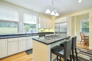 805 Oxford Rd, Ann Arbor, MI 48104 - Photo 15