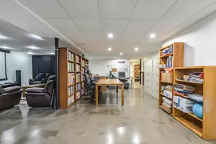805 Oxford Rd, Ann Arbor, MI 48104 - Photo 69