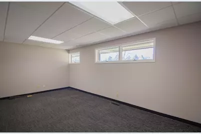 4625 Beckley Road #100 B, Battle Creek, MI 49015 - Photo 7