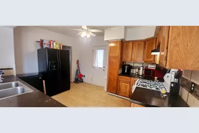 312 Washington Street, Nashville, MI 49073 - Photo 9