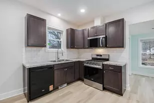 609 Lincoln Ave NW, Grand Rapids, MI 49504 - Photo 7