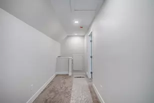 609 Lincoln Ave NW, Grand Rapids, MI 49504 - Photo 17