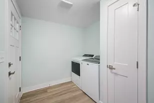 609 Lincoln Ave NW, Grand Rapids, MI 49504 - Photo 13