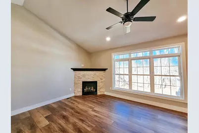 233 Auseon Court, Hillsdale, MI 49242 - Photo 5