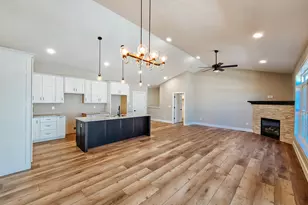 233 Auseon Ct, Hillsdale, MI 49242 - Photo 3