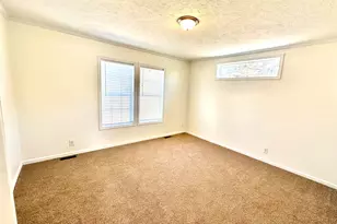 221 Circle Dr, Sparta, MI 49345 - Photo 17