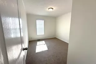 221 Circle Dr, Sparta, MI 49345 - Photo 15