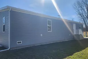 884 Ottawa Ct, Charlotte, MI 48813 - Photo 3