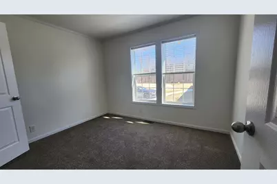 884 Ottawa Court #7, Charlotte, MI 48813 - Photo 17