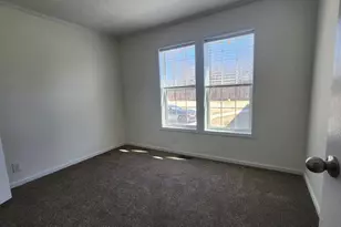 884 Ottawa Ct, Charlotte, MI 48813 - Photo 17