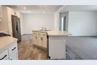 884 Ottawa Court #7, Charlotte, MI 48813 - Photo 7