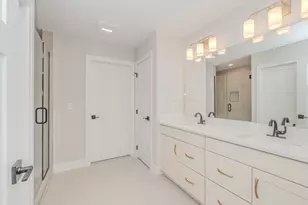 1303 Gallery Pointe Dr, Saline, MI 48176 - Photo 13