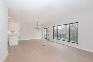 1303 Gallery Pointe Dr, Saline, MI 48176 - Photo 7