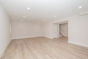 1303 Gallery Pointe Dr, Saline, MI 48176 - Photo 19