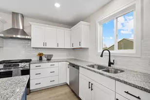 10725 Melanie Dr, Allendale, MI 49401 - Photo 11