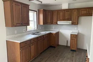 727 Skipper Ln, Coldwater, MI 49036 - Photo 11