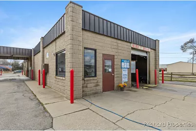 1025 W Michigan Avenue, Three Rivers, MI 49093 - Photo 3