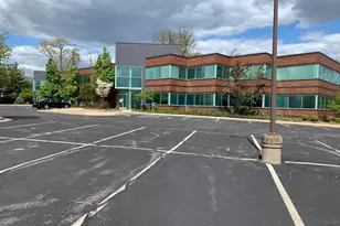 5211 Cascade Rd SE, Grand Rapids, MI 49546 - Photo 1