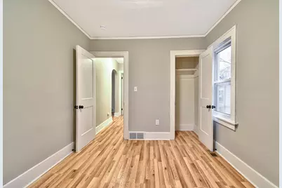 345 E Goulson Avenue, Hazel Park, MI 48030 - Photo 5