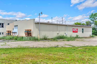 429 Hupp Avenue, Jackson, MI 49201 - Photo 1