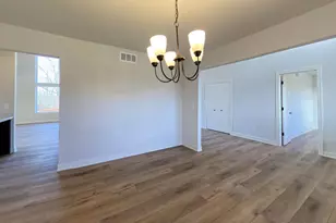 11655 Hillside Dr, Dexter, MI 48130 - Photo 9