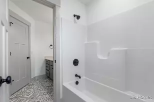 8284 Kettle Oak Dr, Alto, MI 49302 - Photo 21