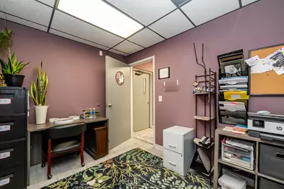 641 S Crystal Avenue, Benton Harbor, MI 49022 - Photo 7