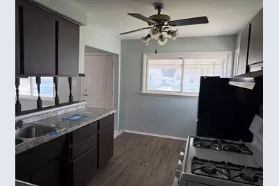 22458 Hillock Avenue, Warren, MI 48089 - Photo 9