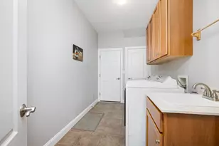 6756 Fleming Creek Dr, Superior Township, MI 48198 - Photo 11