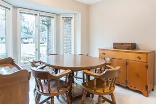 21329 Mulberry Ct, Farmington Hills, MI 48336 - Photo 9