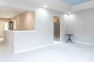 21329 Mulberry Ct, Farmington Hills, MI 48336 - Photo 17