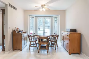 21329 Mulberry Ct, Farmington Hills, MI 48336 - Photo 7