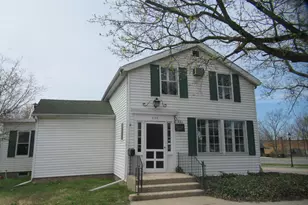 224 N 4th St, Niles, MI 49120 - Photo 1