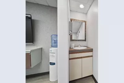 306 W Washington Avenue #105, Jackson, MI 49201 - Photo 21