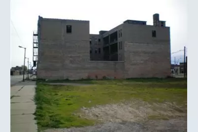 93 W Wall Street, Benton Harbor, MI 49022 - Photo 9